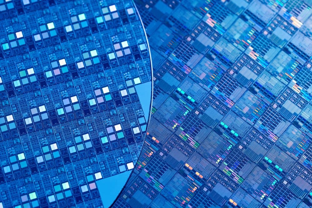 SILICON  Atomic number 14 semiconductor -a material that conducts electricity, but very poorly. - science illustration